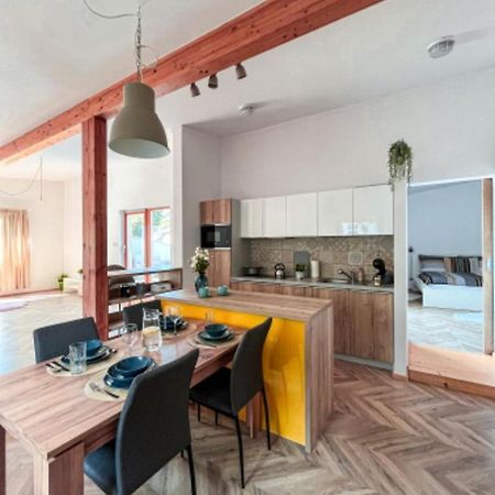 Apartman Niklan Roznov pod Radhostem Luaran gambar